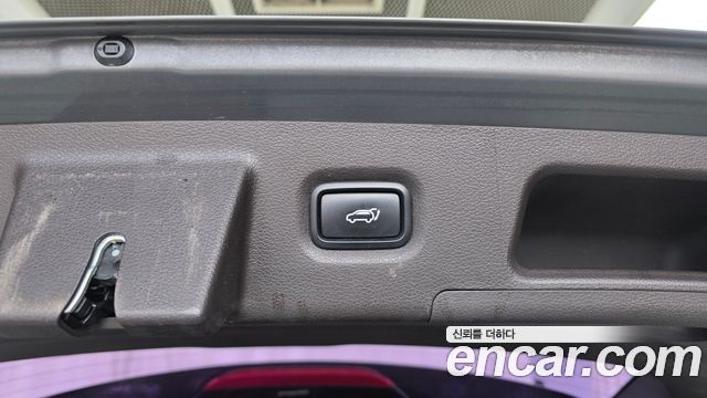 Hyundai Santafe 2019 — photo 30