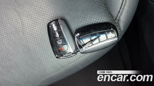 Hyundai Santafe 2015 — photo 33