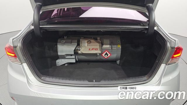 Hyundai Sonata 2018 — photo 20