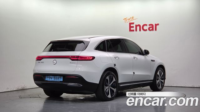 Mercedes-Benz EQC 2020 — photo 2