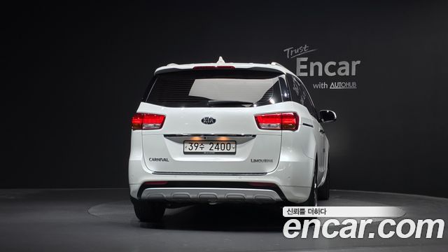 Kia Canival 2018 — photo 4