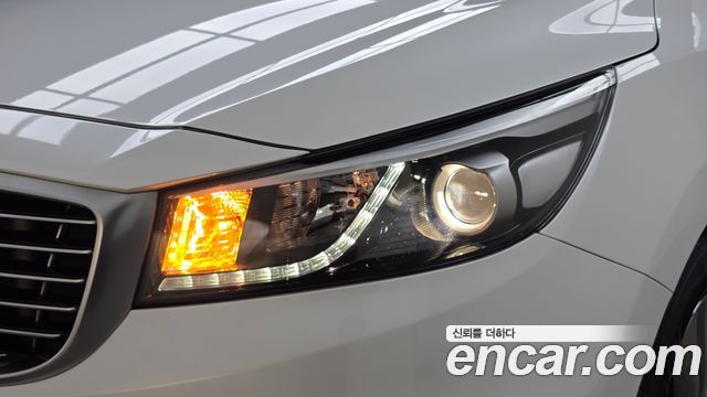 Kia Canival 2018 — photo 8