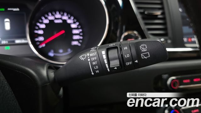 Kia Canival 2018 — photo 27