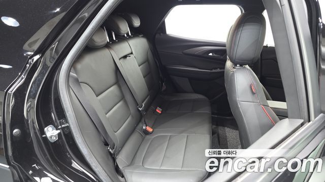 Chevrolet Korea Trailblazer 2022 — photo 17