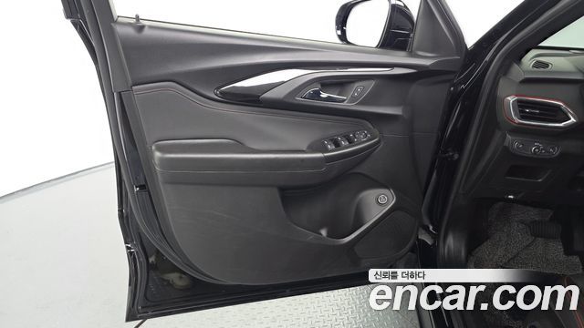 Chevrolet Korea Trailblazer 2022 — photo 14