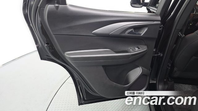 Chevrolet Korea Trailblazer 2022 — photo 15