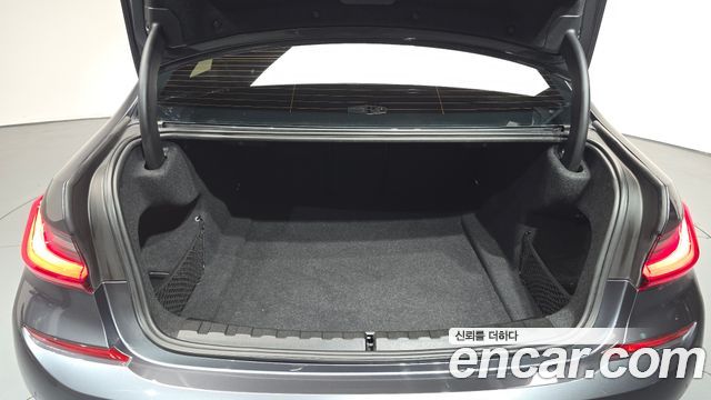 BMW 3-Series 2022 — photo 26