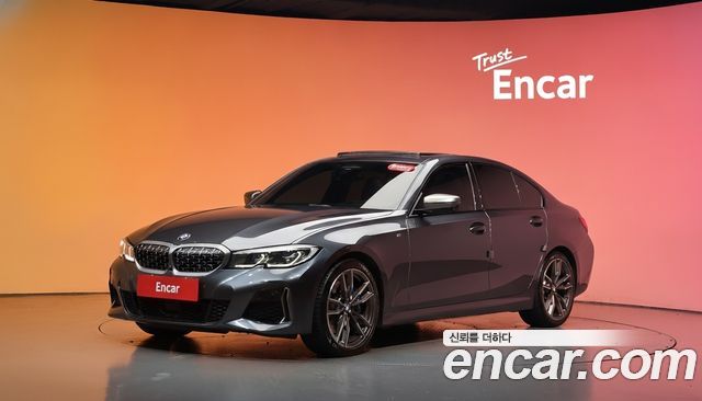 BMW 3-Series 2022 — photo 1