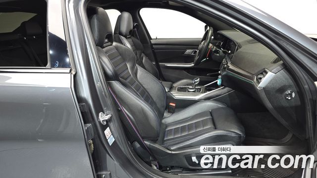 BMW 3-Series 2022 — photo 16