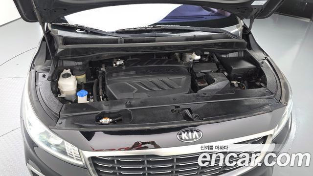Kia Canival 2019 — photo 6
