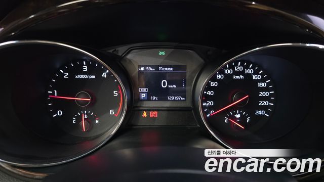 Kia Canival 2019 — photo 11