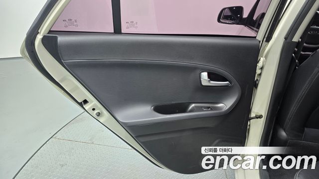 Kia morning 2016 — photo 15