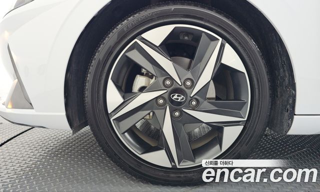 Hyundai AVANTE 2022 — photo 5
