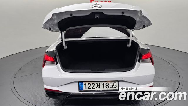 Hyundai AVANTE 2022 — photo 26