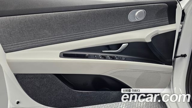 Hyundai AVANTE 2022 — photo 14