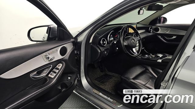 Mercedes-Benz C-Class 2016 — photo 10