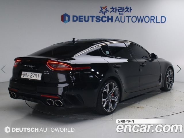 Kia Stinger 2018 — photo 2