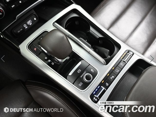 Kia Stinger 2018 — photo 9