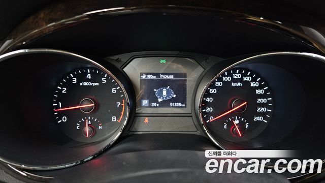 Kia Canival 2019 — photo 11