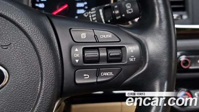 Kia Canival 2019 — photo 22