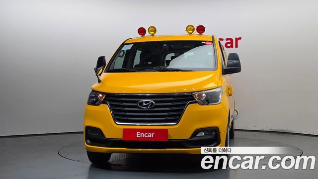 Hyundai Starex 2019 — photo 3