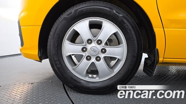 Hyundai Starex 2019 — photo 5