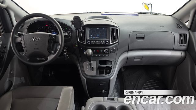 Hyundai Starex 2019 — photo 7