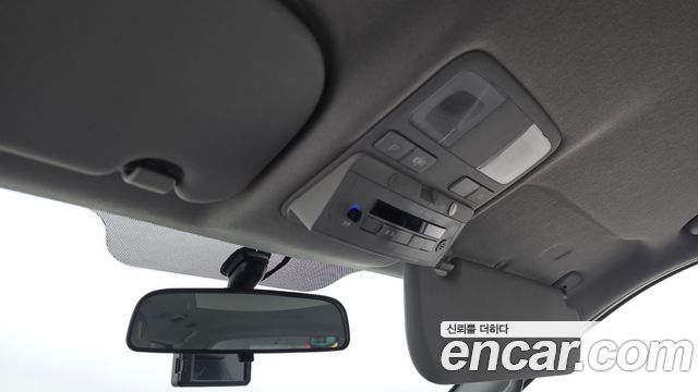 Hyundai Starex 2019 — photo 19