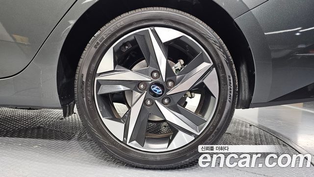 Hyundai AVANTE 2021 — photo 7