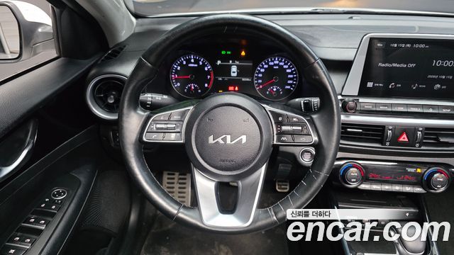 Kia K3 2023 — photo 13