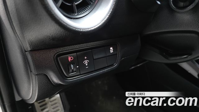 Kia K3 2023 — photo 16