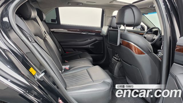 Genesis EQ900 2016 — photo 17
