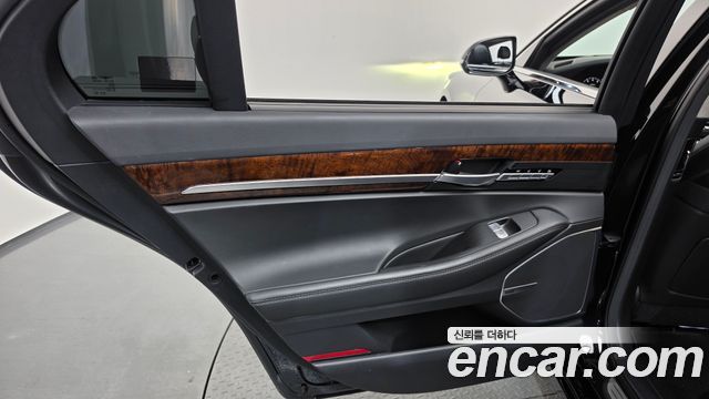 Genesis EQ900 2016 — photo 15