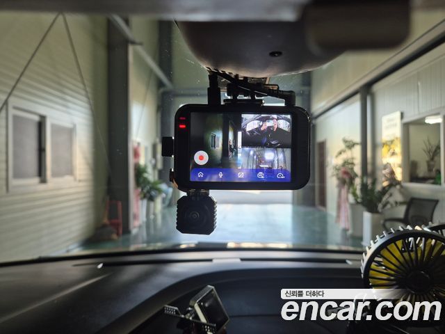 Renault Korea QM3 2016 — photo 13