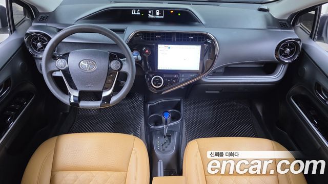 Toyota Prius 2019 — photo 10