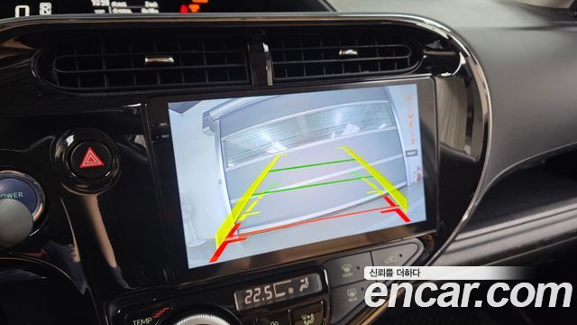 Toyota Prius 2019 — photo 21
