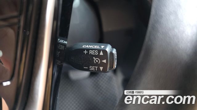 Toyota Prius 2019 — photo 23