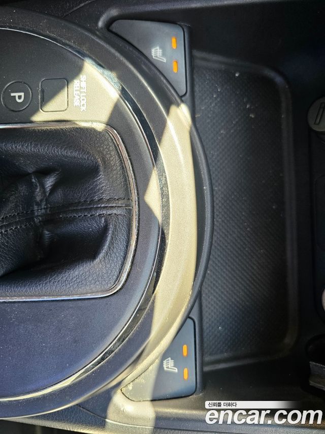 Kia Sportage 2012 — photo 18