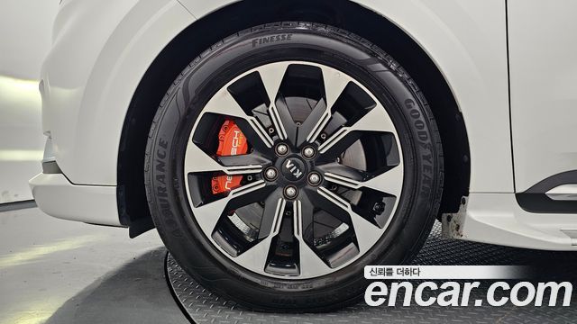 Kia Canival 2021 — photo 5