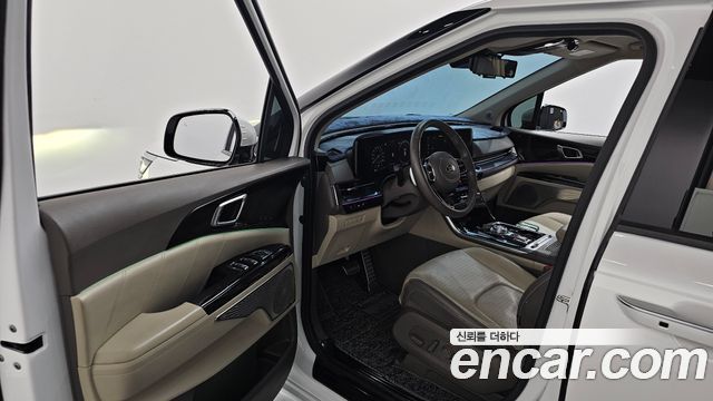 Kia Canival 2021 — photo 13