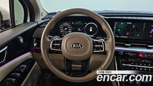 Kia Canival 2021 — photo 19