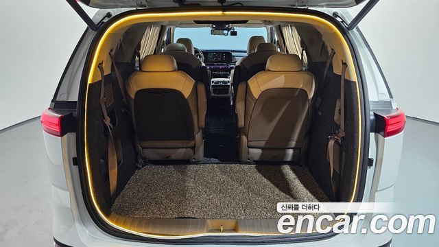 Kia Canival 2021 — photo 26