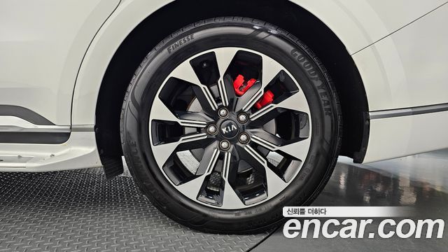 Kia Canival 2021 — photo 7
