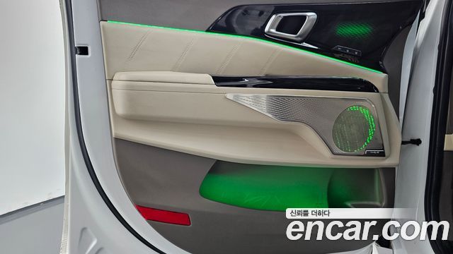 Kia Canival 2021 — photo 14