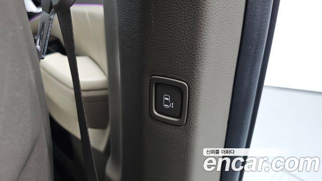 Kia Canival 2021 — photo 38