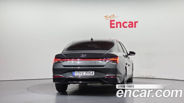 Hyundai AVANTE 2021 — photo 4