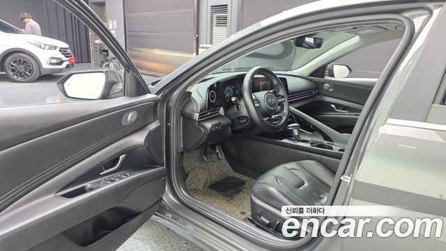 Hyundai AVANTE 2021 — photo 13