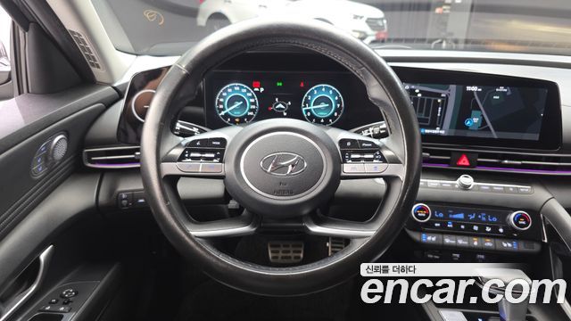 Hyundai AVANTE 2021 — photo 18