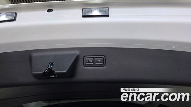Hyundai Santafe 2024 — photo 31