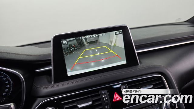 Genesis G70 2020 — photo 14
